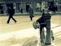 Trg bana Jelačića 1930-ih godina. Željezni Francek.jpg